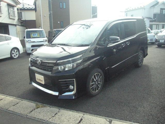 Toyota VOXY 2014 — фото автомобиля 1