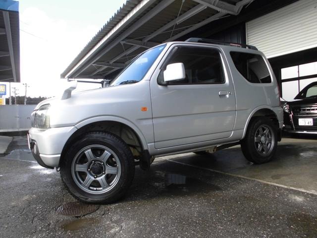 Suzuki JIMNY 2011 — фото автомобиля 1