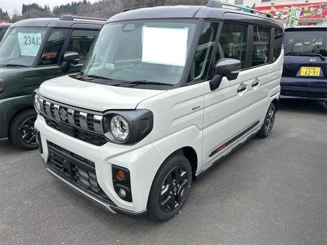 Suzuki SPACIA GEAR 2025 — фото автомобиля 1