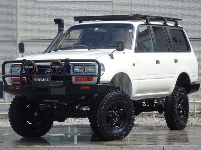 Toyota LAND CRUISER 80 1995 — фото автомобиля