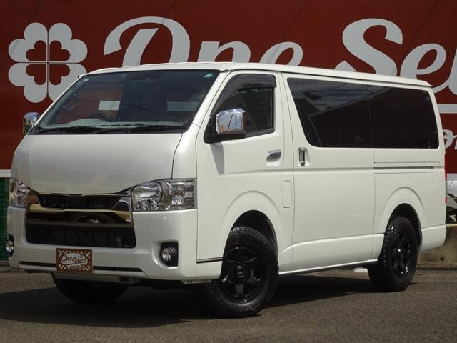 Toyota HIACE VAN 2022 — фото автомобиля 1