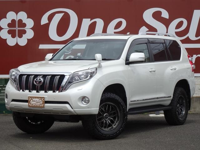 Toyota LAND CRUISER PRADO 2016 — фото автомобиля 1