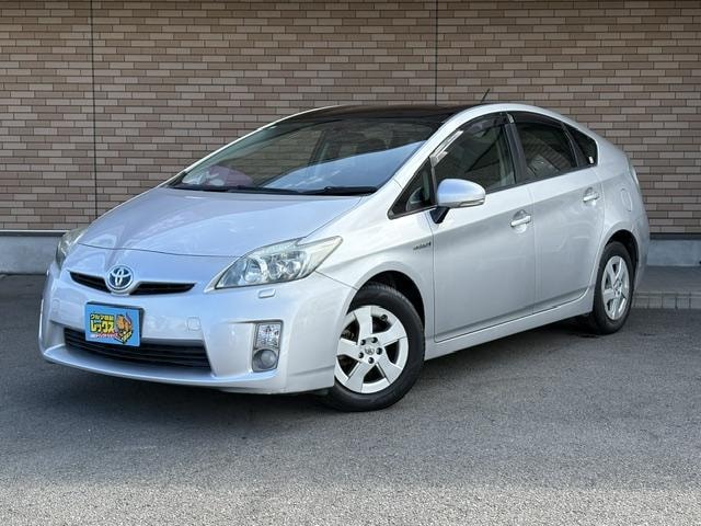 Toyota PRIUS 2011 — фото автомобиля