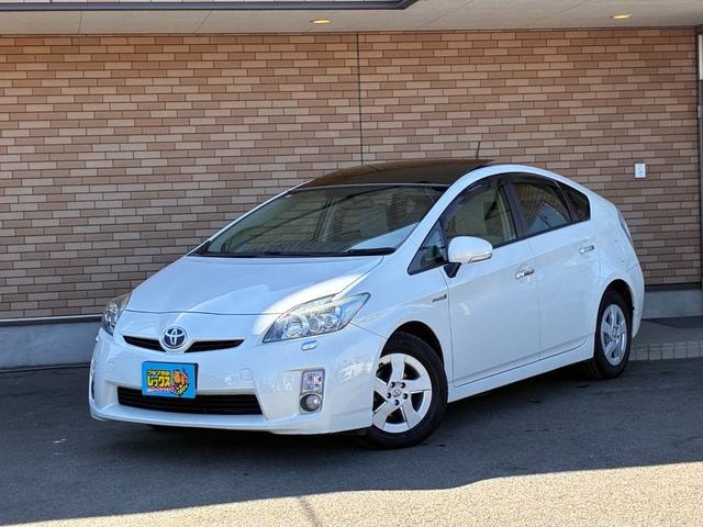 Toyota PRIUS 2011 — фото автомобиля