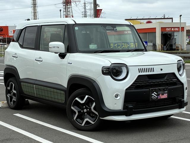 Suzuki XBEE 2026 — фото автомобиля 1