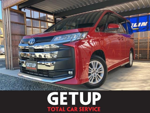 Toyota NOAH 2022 — фото автомобиля 1