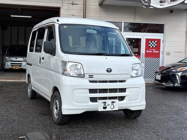 Toyota PIXIS VAN 2017 — фото автомобиля