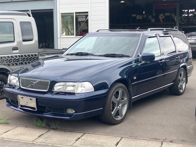 Volvo V70 1997 — фото автомобиля 1