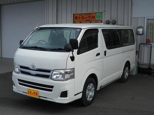Toyota HIACE VAN 2013 — фото автомобиля