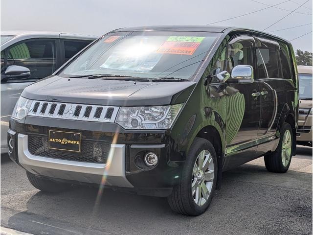 Mitsubishi DELICA D:5 2015 — фото автомобиля 1