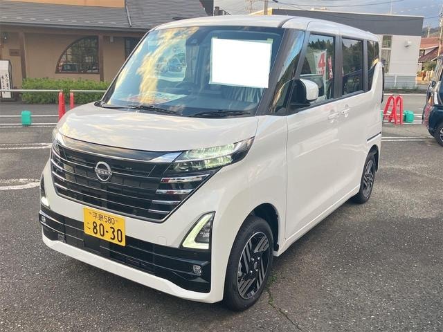 Nissan ROOX 2025 — фото автомобиля 1
