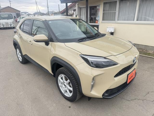 Toyota YARIS CROSS 2022 — фото автомобиля