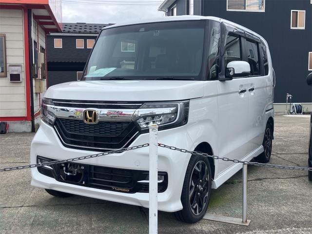 Honda N-BOX CUSTOM 2018 — фото автомобиля 1