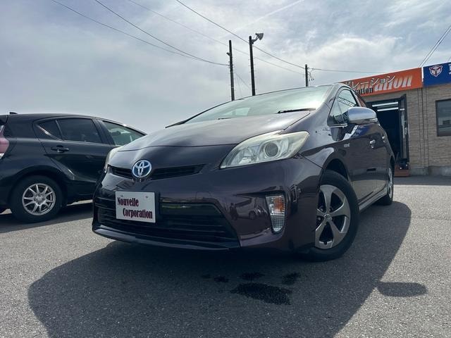 Toyota PRIUS 2013 — фото автомобиля 1