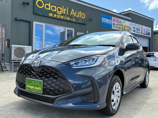 Toyota YARIS 2025 — фото автомобиля