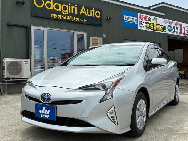 Toyota PRIUS 2018 — фото автомобиля 1