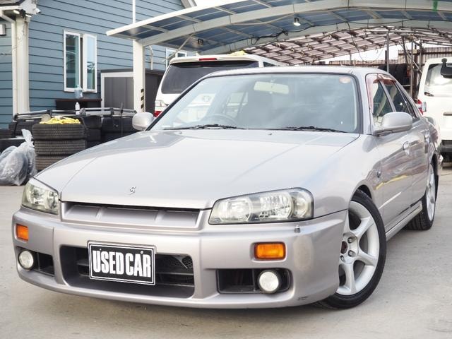 Nissan SKYLINE 2000 — фото автомобиля