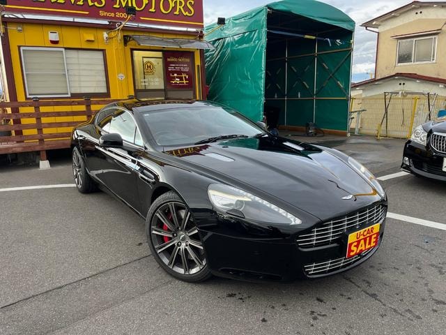 Aston Martin RAPIDE 2010 — фото автомобиля