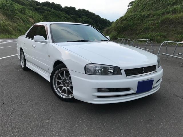 Nissan SKYLINE 2001 — фото автомобиля 1