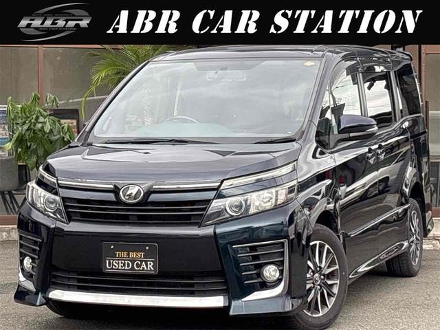 Toyota VOXY 2014 — фото автомобиля 1