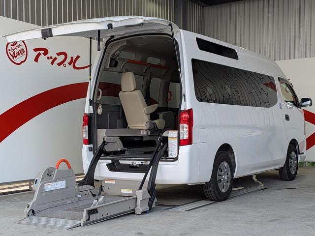 Nissan NV350CARAVAN VAN 2020 — фото автомобиля 1