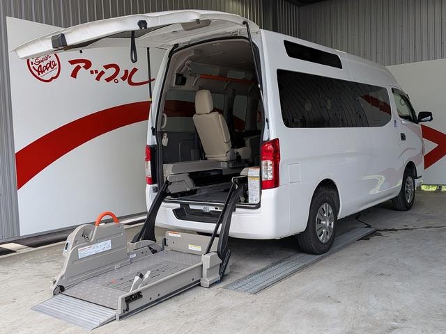 Nissan NV350CARAVAN VAN 2020 — фото автомобиля 1