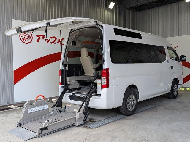Nissan CARAVAN 2022 — фото автомобиля