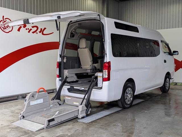 Nissan NV350CARAVAN VAN 2020 — фото автомобиля