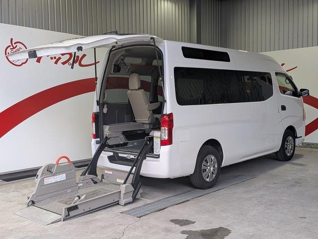 Nissan NV350CARAVAN VAN 2020 — фото автомобиля