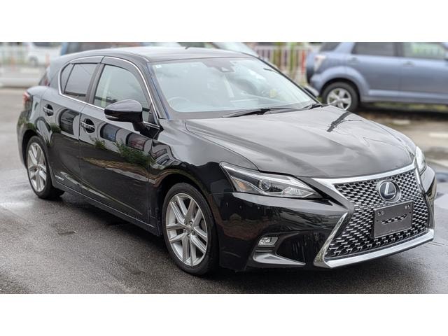 Lexus CT 2020 — фото автомобиля 1