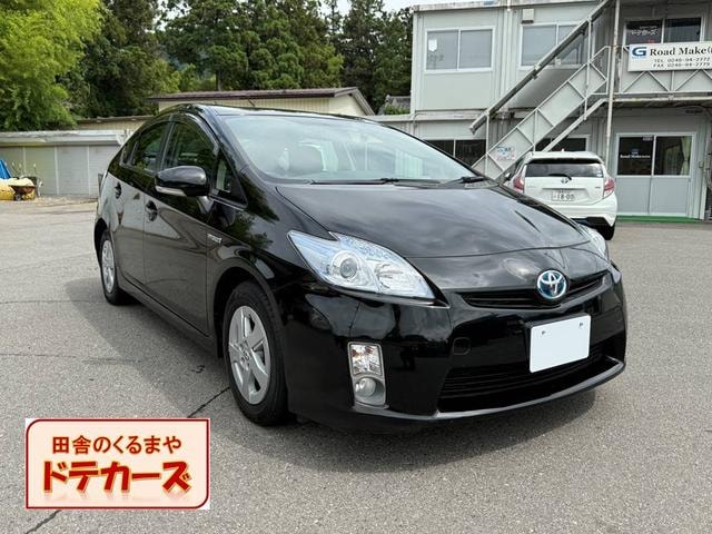 Toyota PRIUS 2011 — фото автомобиля 1