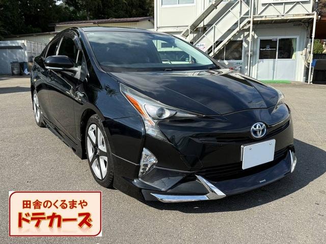 Toyota PRIUS 2016 — фото автомобиля 1