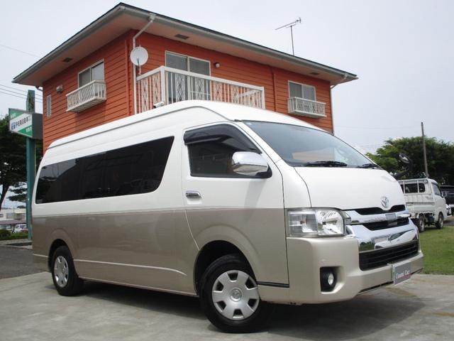 Toyota HIACE WAGON 2018 — фото автомобиля 1