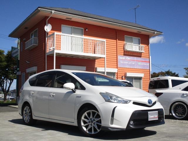 Toyota PRIUS ALPHA 2015 — фото автомобиля 1