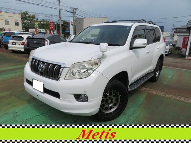 Toyota LAND CRUISER PRADO 2012 — фото автомобиля 1