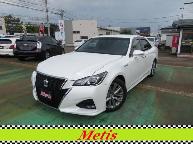 Toyota CROWN HYBRID 2016 — фото автомобиля 1