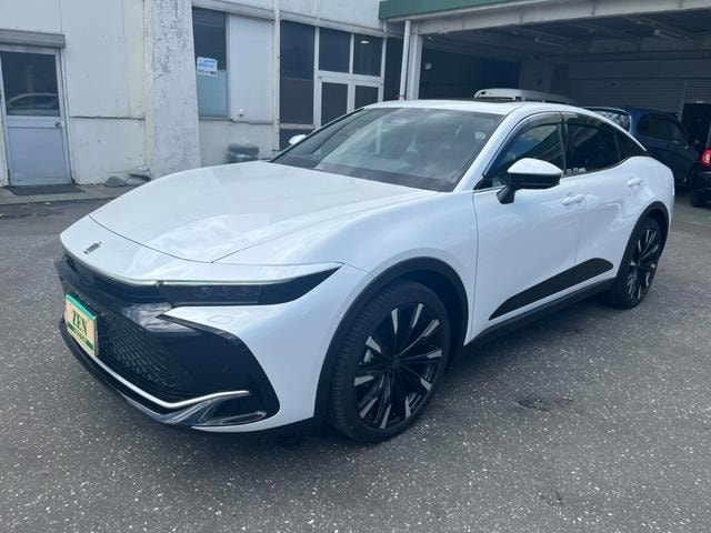 Toyota CROWN CROSSOVER 2023 — фото автомобиля 1