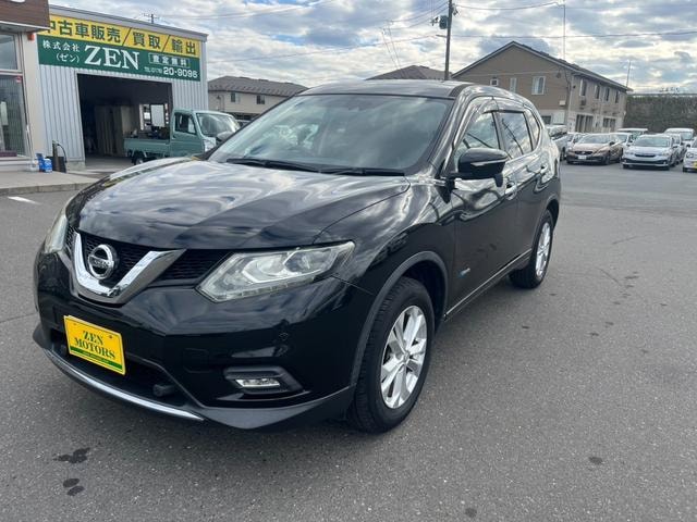 Nissan X-TRAIL 2016 — фото автомобиля