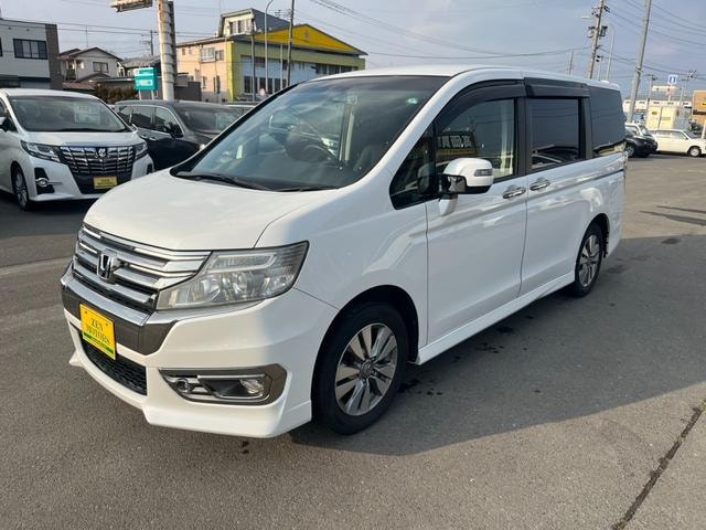 Honda STEPWAGON SPADA 2013 — фото автомобиля 1