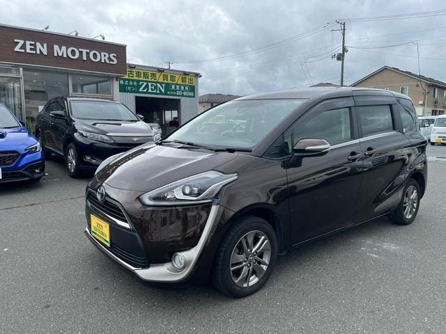Toyota SIENTA 2015 — фото автомобиля