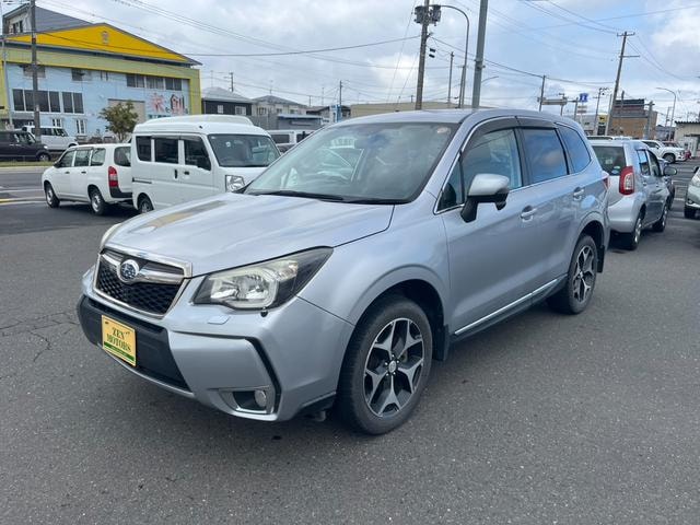 Subaru FORESTER 2013 — фото автомобиля 1