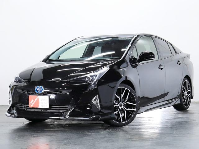 Toyota PRIUS 2016 — фото автомобиля 1