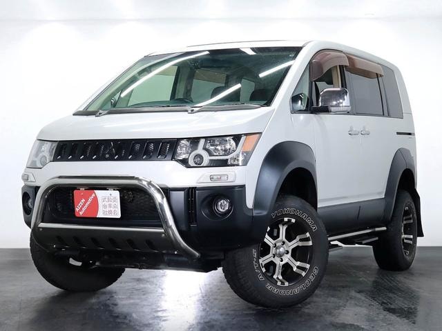 Mitsubishi DELICA D:5 2009 — фото автомобиля 1