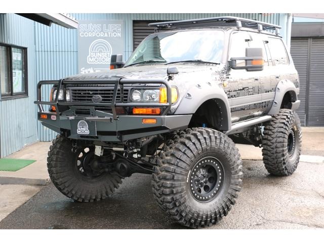 Toyota LAND CRUISER 80 1995 — фото автомобиля