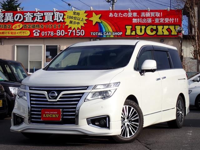 Nissan ELGRAND 2014 — фото автомобиля 1