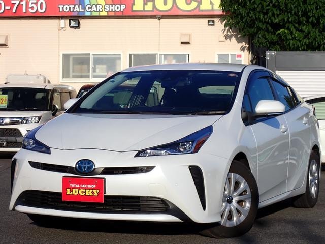 Toyota PRIUS 2021 — фото автомобиля 1