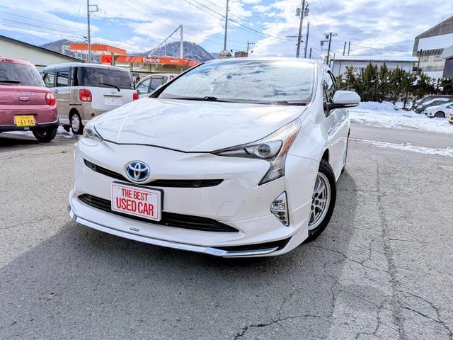 Toyota PRIUS 2018 — фото автомобиля 1