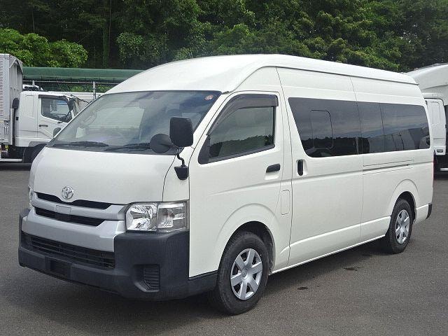 Toyota HIACE COMMUTER 2019 — фото автомобиля