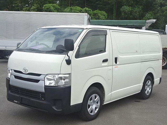 Toyota HIACE VAN 2019 — фото автомобиля