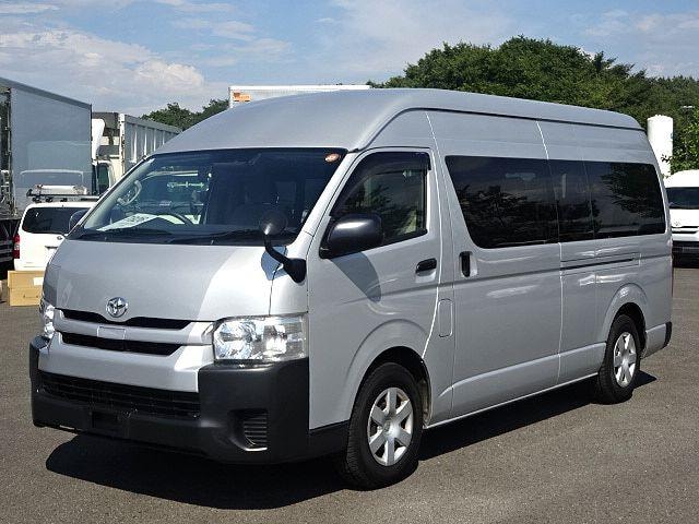 Toyota HIACE COMMUTER 2019 — фото автомобиля